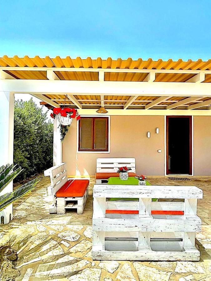 Lorelai Beach Marsala Exterior photo