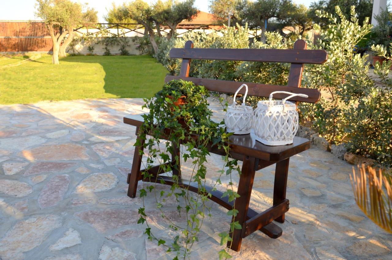 Lorelai Beach Marsala Exterior photo